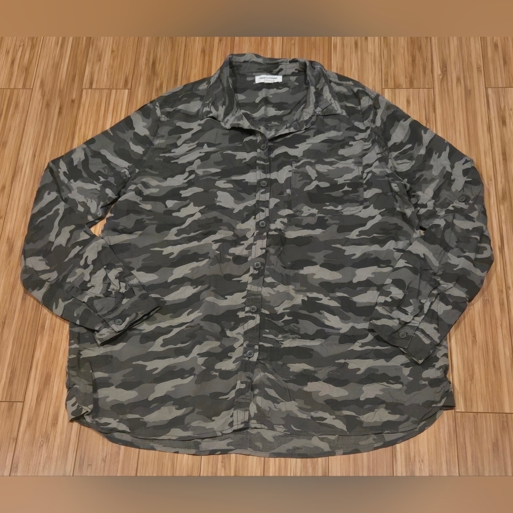 NWOT Beach Lunch Lounge Camouflage Shirt
